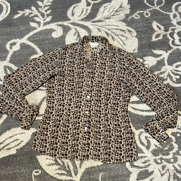 Barry Bricken 100% silk blouse. Size 6. Excellent condition.  Cheetah - Picture 1 of 4